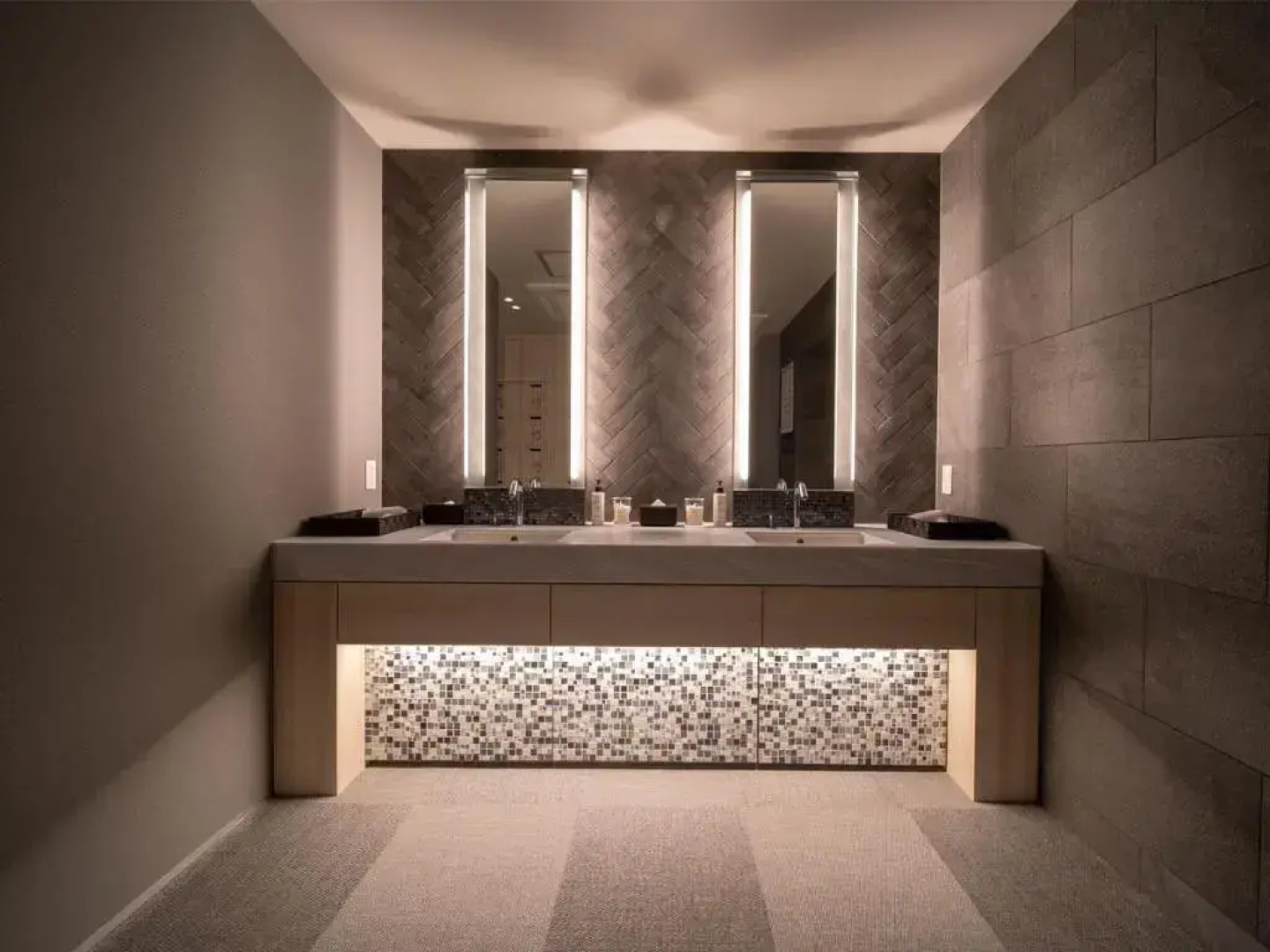 Super Hotel Anan Shiyakushomae