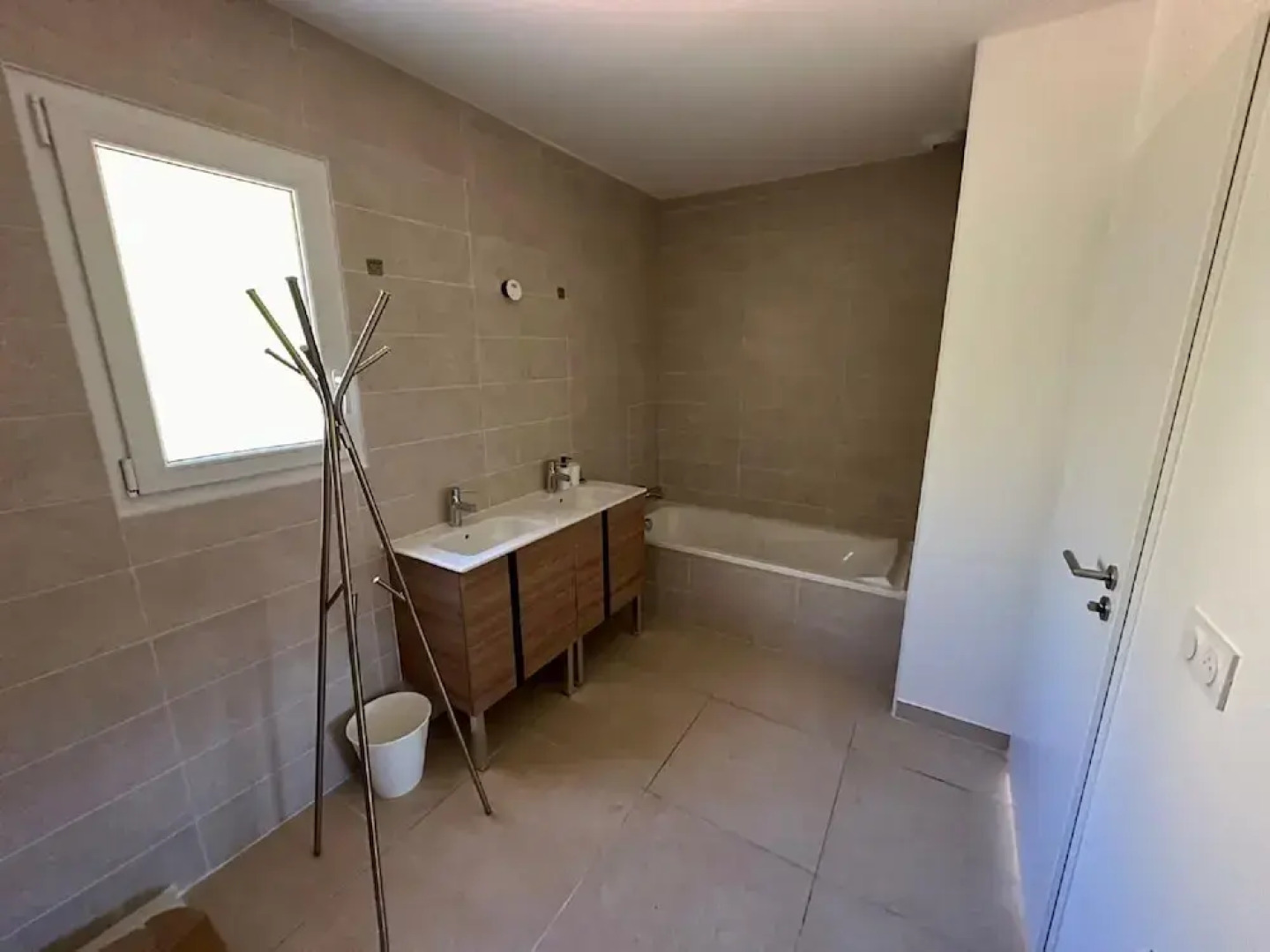 Villa L'esquirrol Vineyard Escape