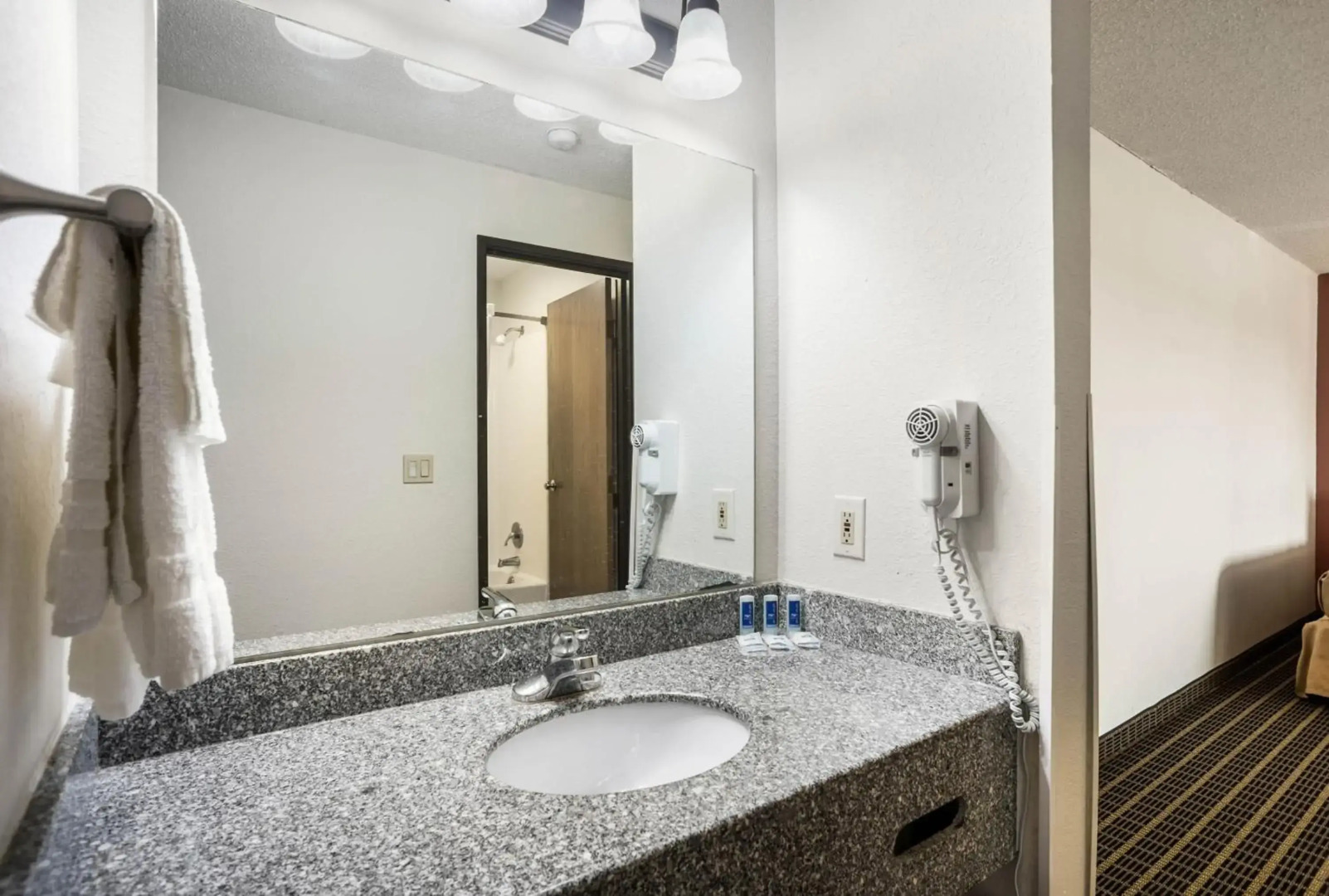 Rodeway Inn Cedar Rapids Westdale