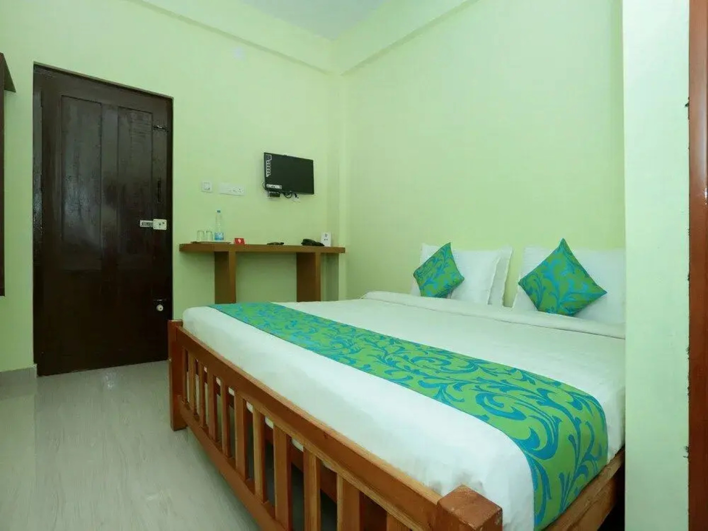 OYO 10840 Hotel Periyar Towers