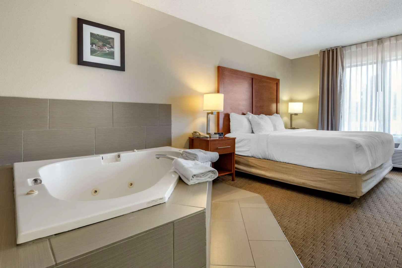 Comfort Inn & Suites