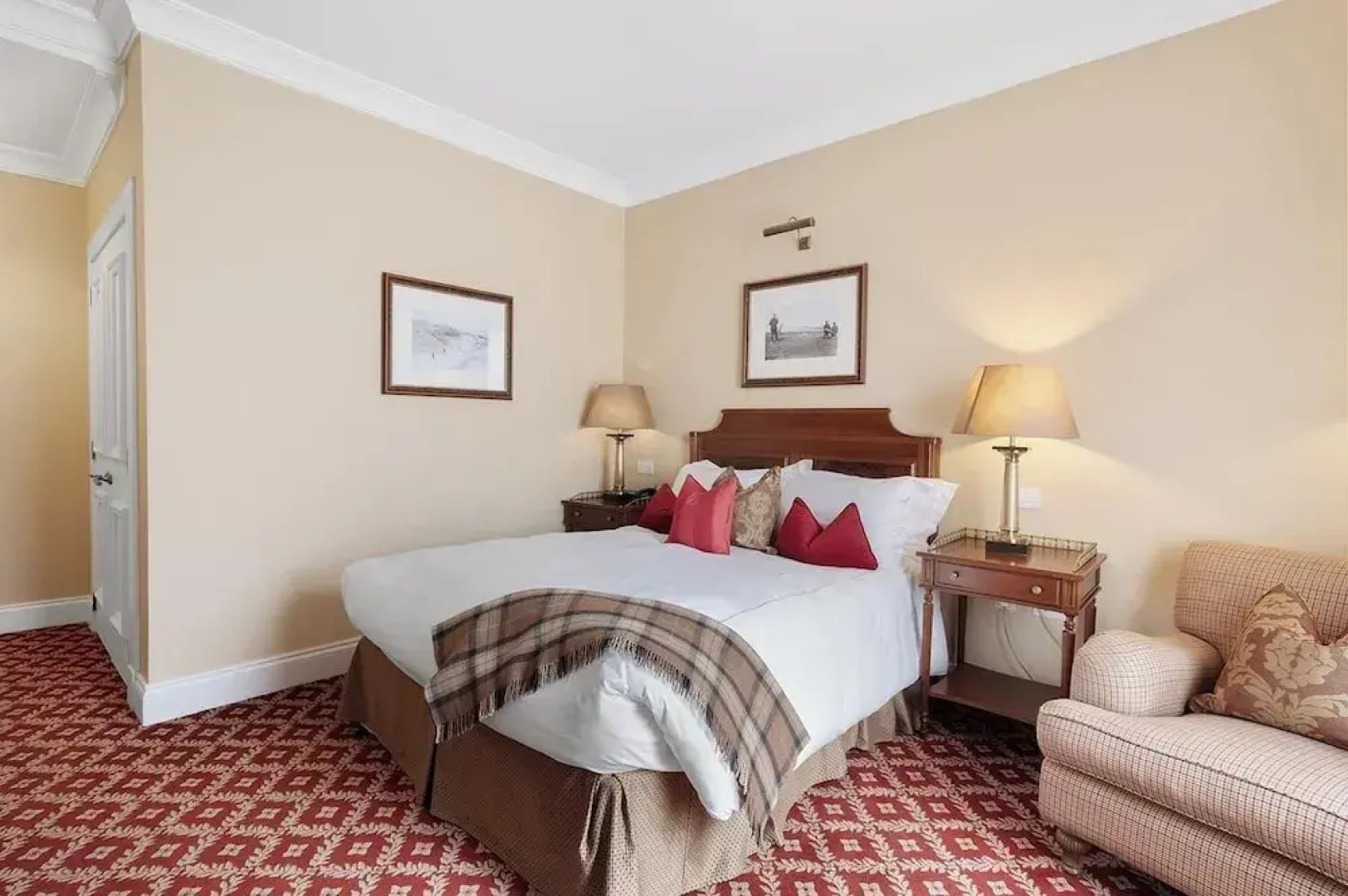 The Ugadale Hotel and Cottages