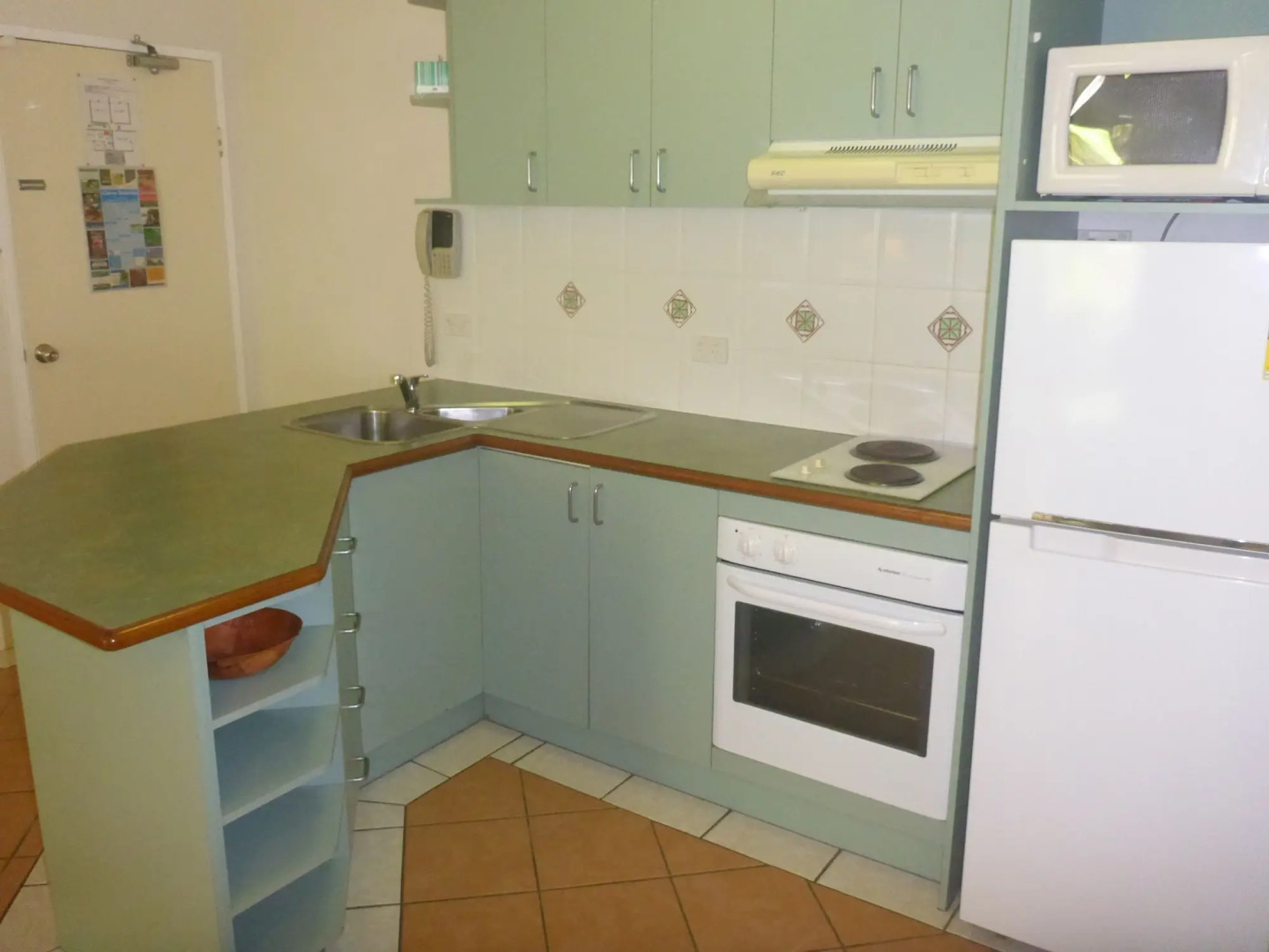 Palm Cove Tropic Apartments