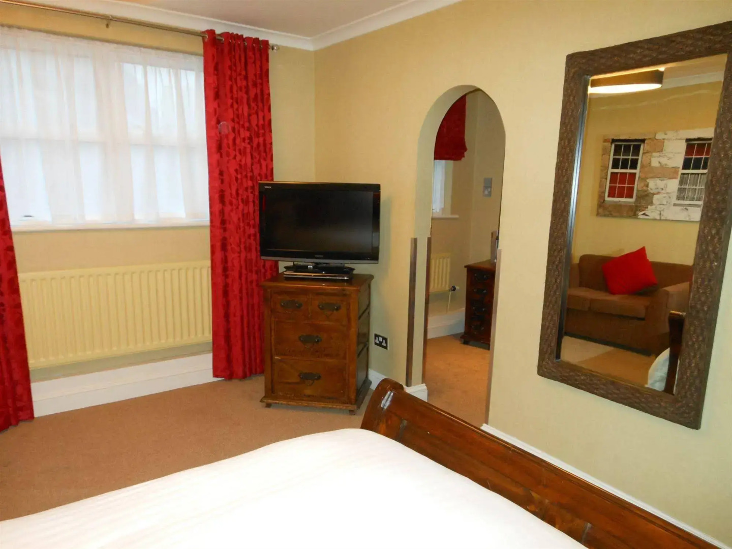 The Inn Boutique Hotel Bar and Restaurant