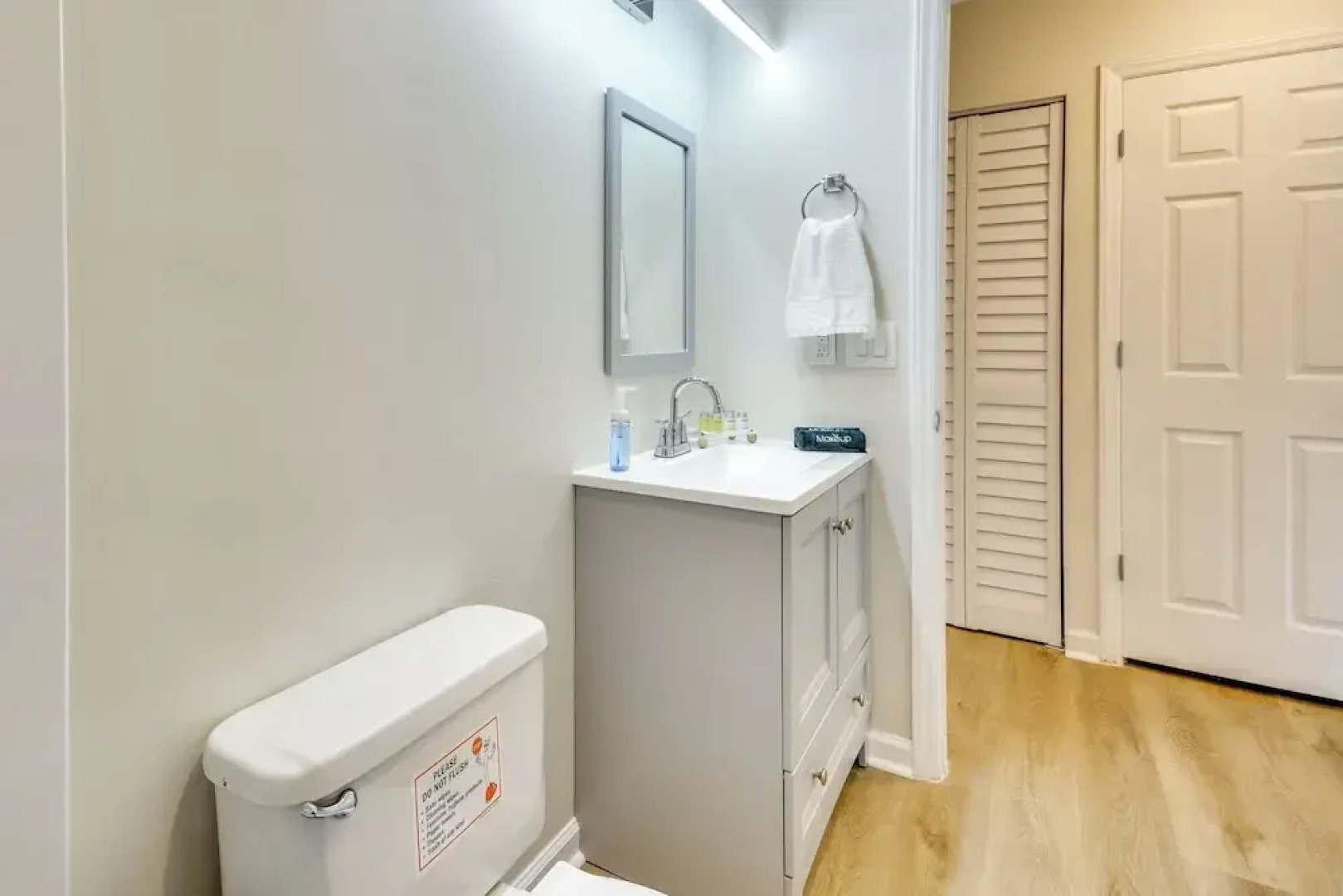 15 Mi to Greensboro: Archdale Condo w/ Fireplace