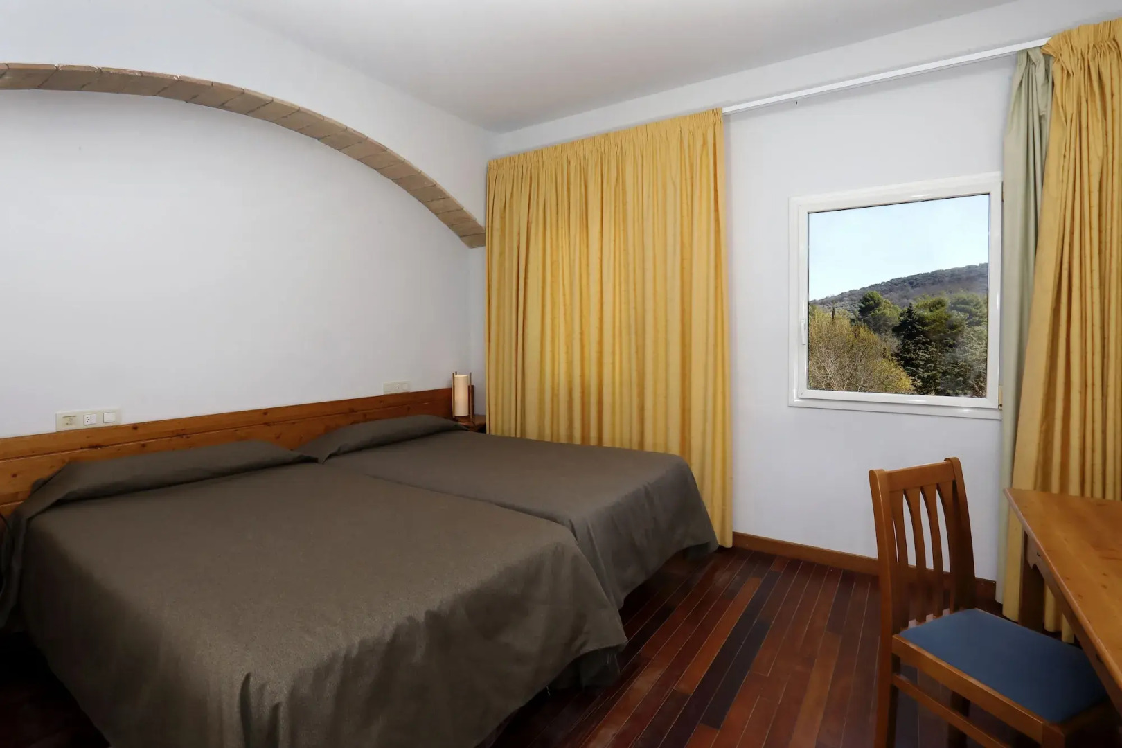 Monestir de les Avellanes