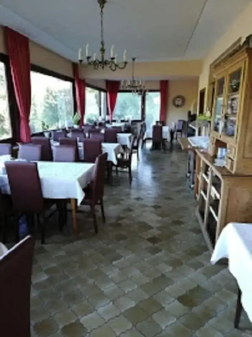 Waldhotel