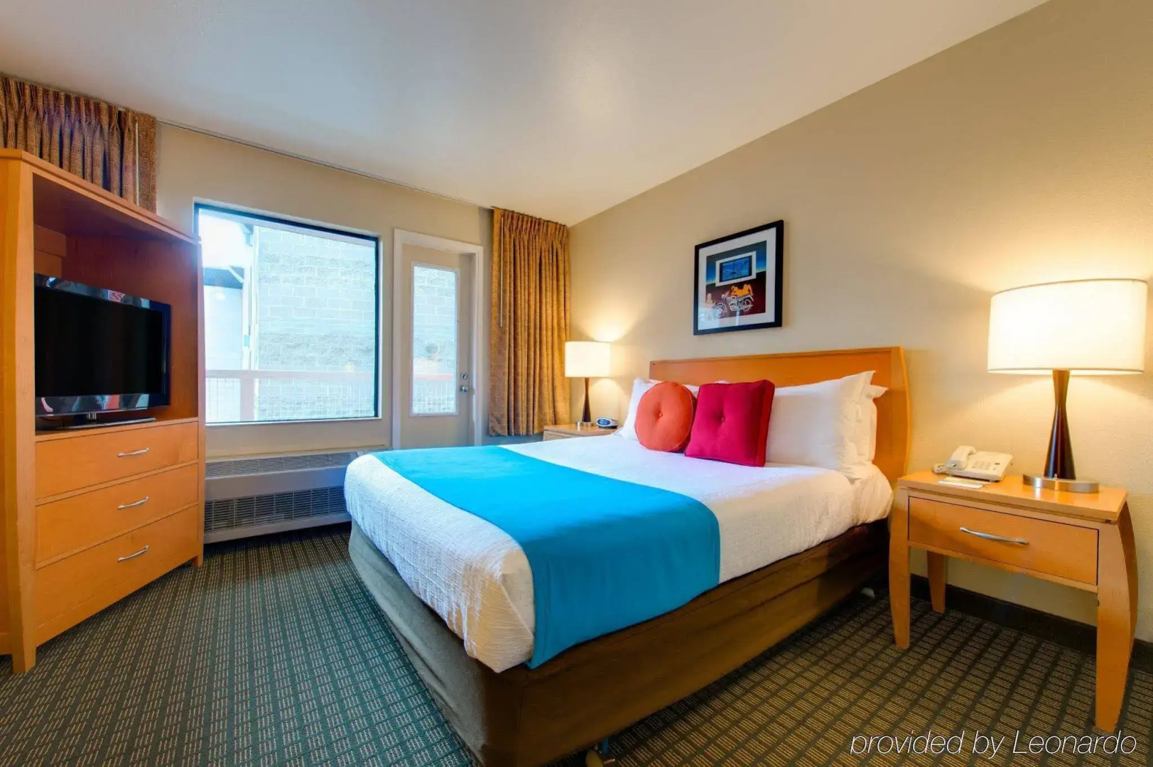 Staypineapple, University Inn, University District Seattle