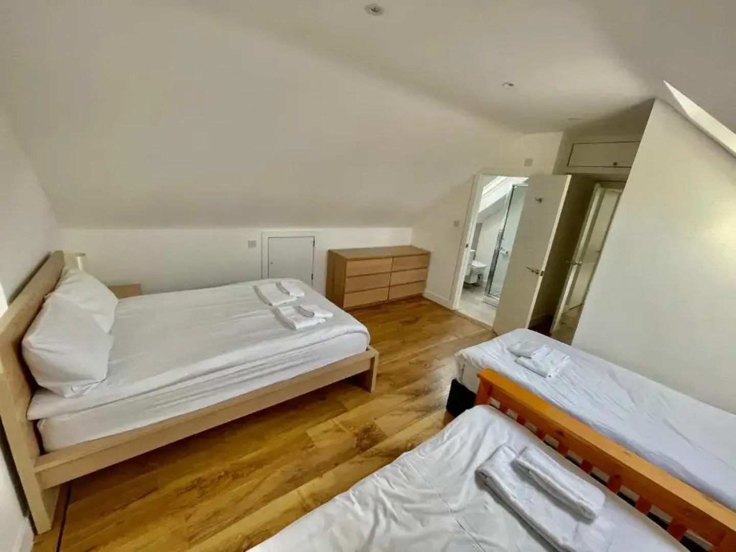 Four Corners Holiday Home with Hot Tub & Sauna