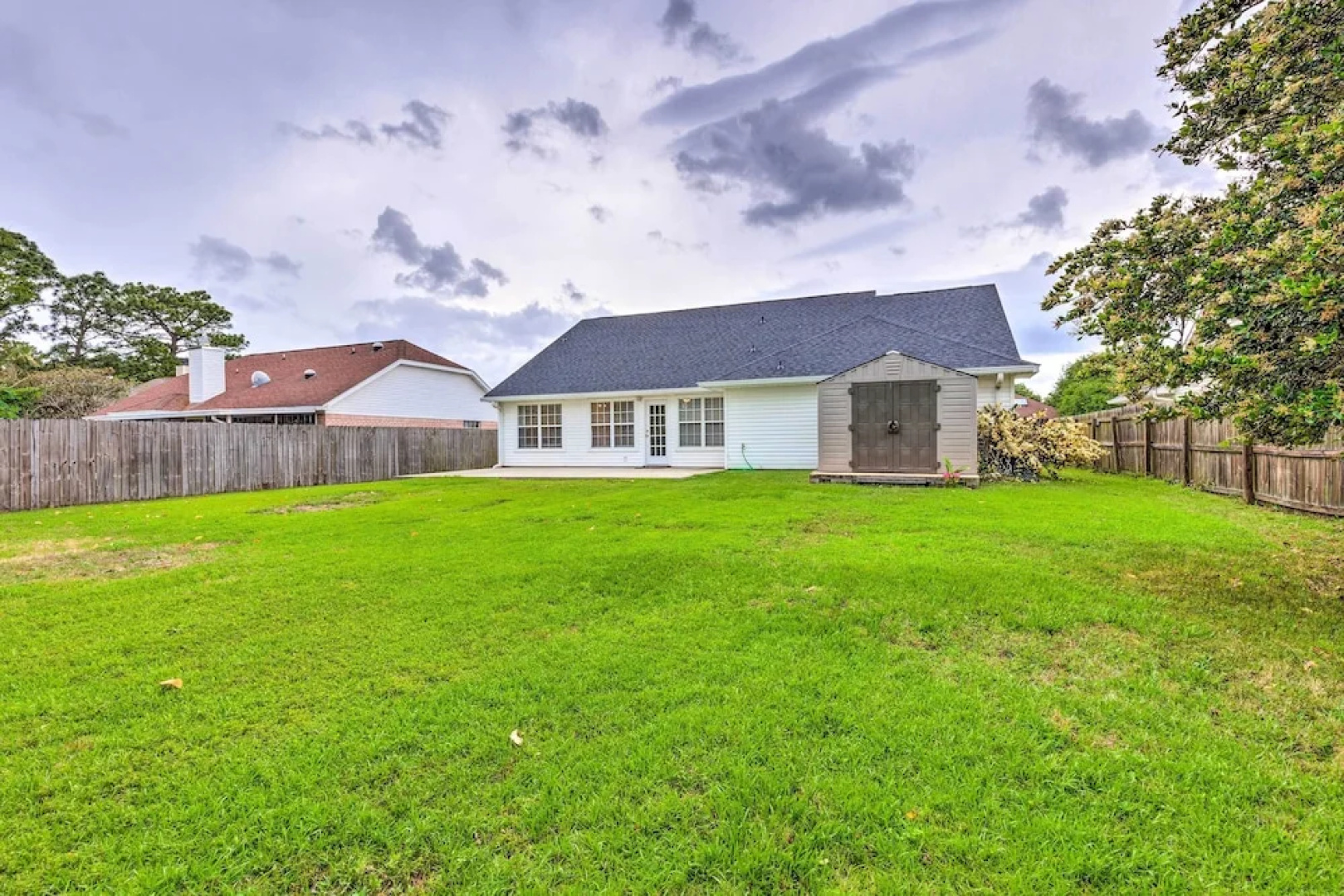 Single-story Home w/ Patio, 5 Mi to Beach!