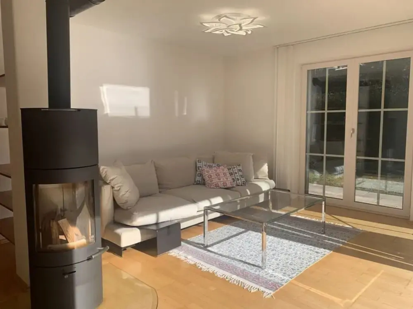 Holiday Apartment Paradise by the Lake