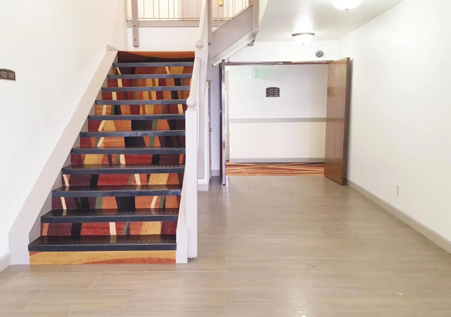 Best Western Plus Lake Front Hotel