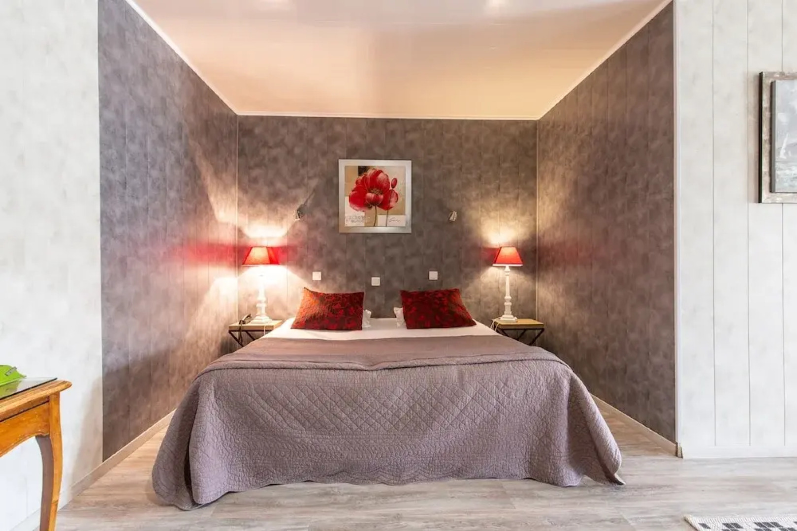 Logis Hôtel l'Essille