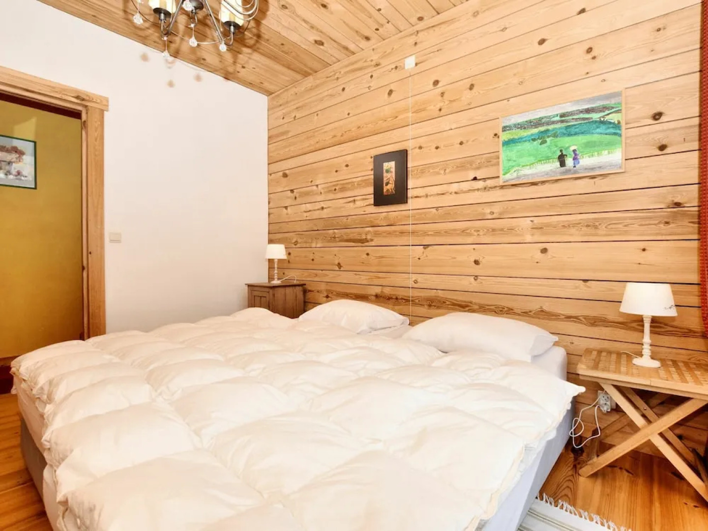 Cozy Holiday Home in Dion with Sauna and Jacuzzi
