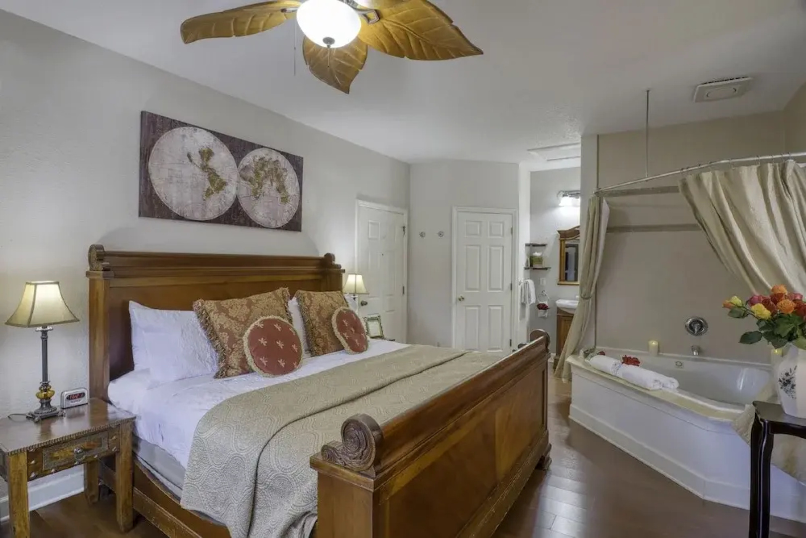 Victorian House Bed & Breakfast