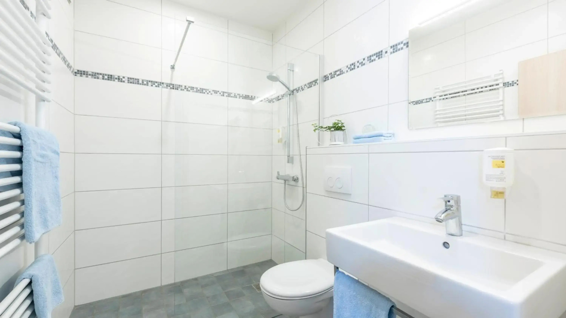 Hotel Am Wiesenweg I 24h check-in