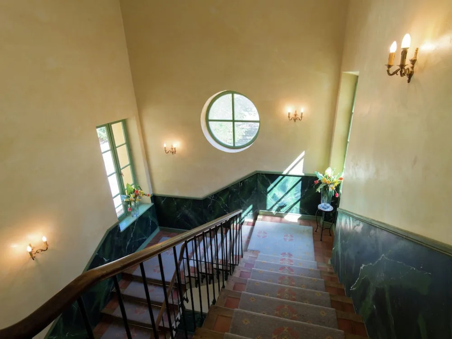 Spacious Villa in Drome with Swimming Pool