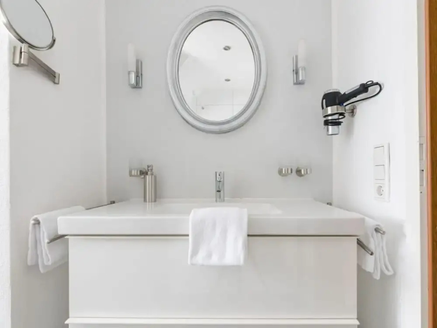 Am Wald Modern Retreat