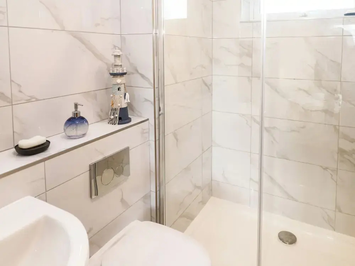 20 The Walled Garden