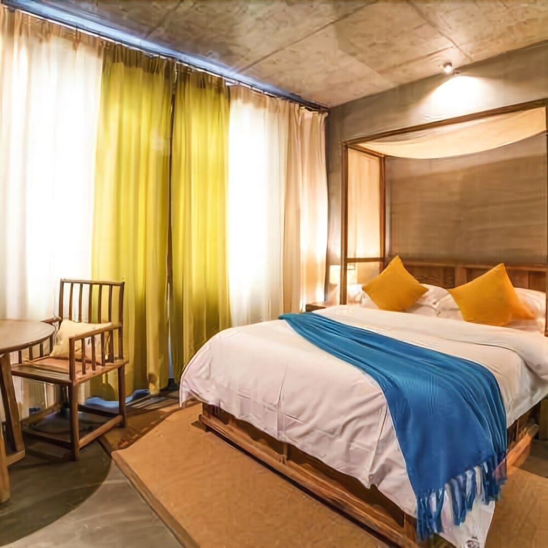 Qixin Jiuyin Inn Yangshuo