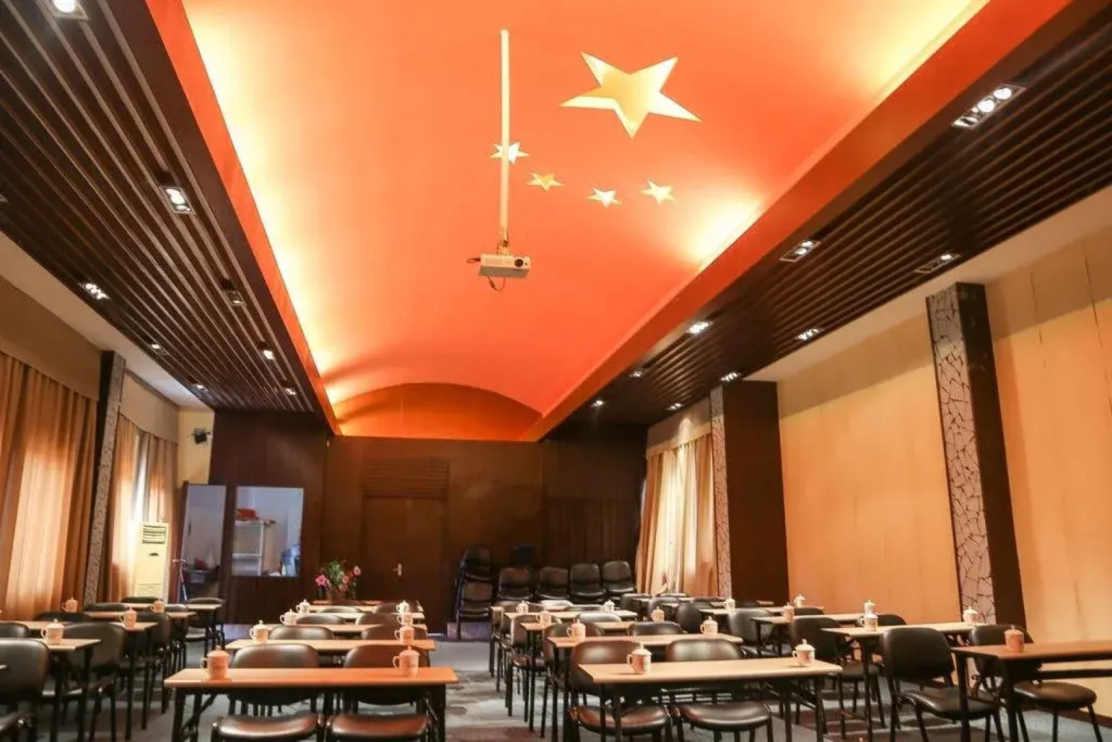 Jingangshan Tianlefu Hotel