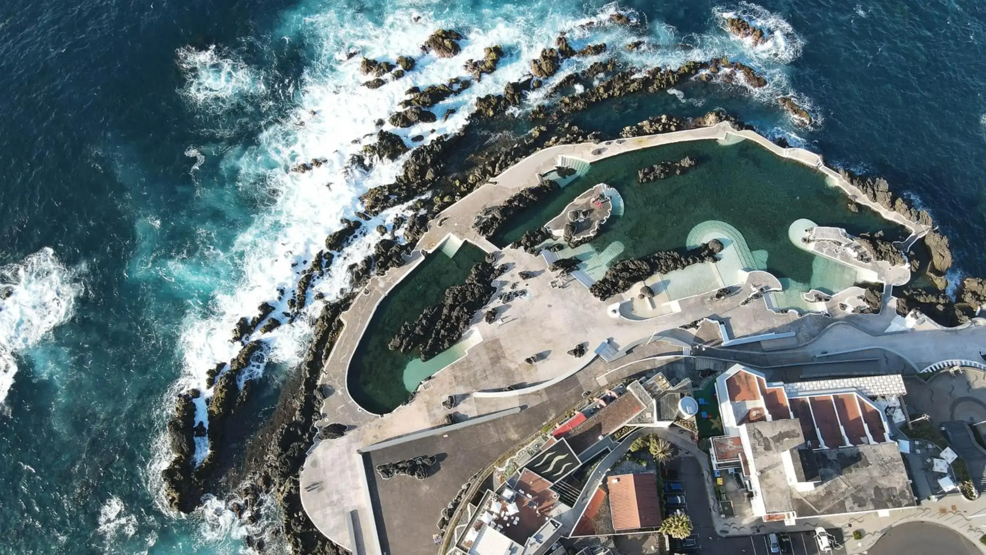 The Jolie Apartments - by the Ocean