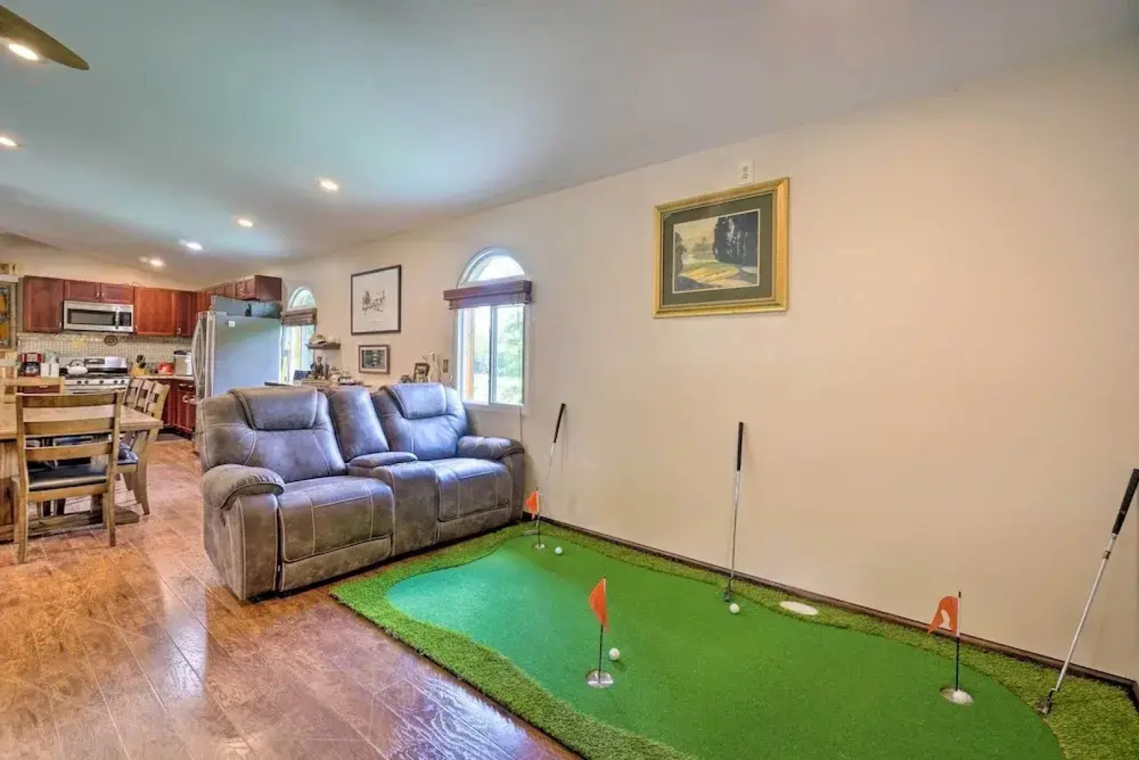 Updated Buckeye Lake Retreat w/ Game Room!