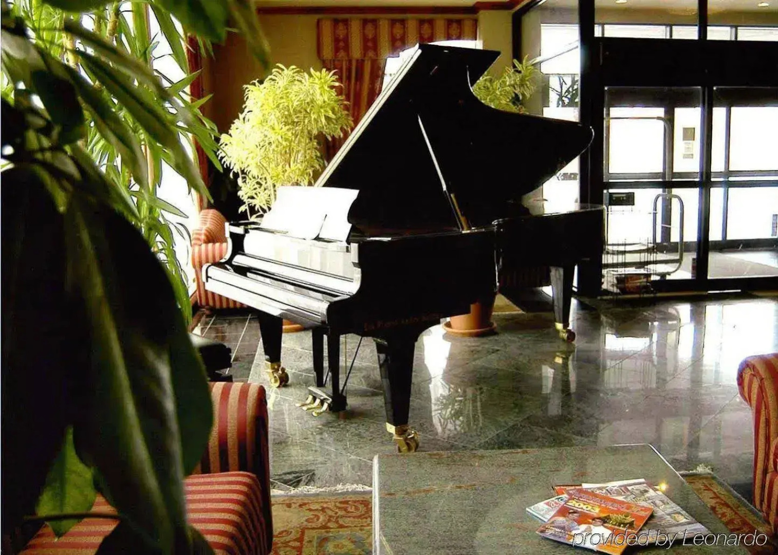 Travelodge by Wyndham Hotel & Convention Centre Quebec City