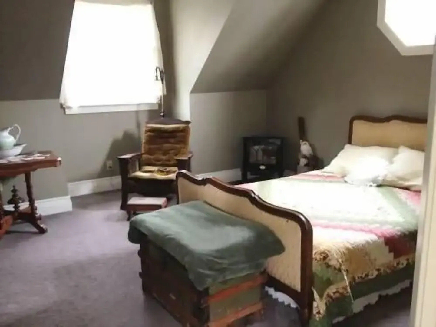 Antique Slumber Old Town Bed & Breakfast