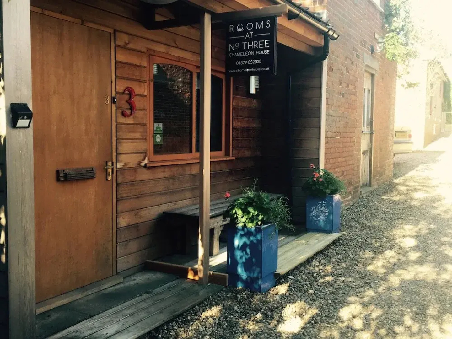 Rooms at no Three, Chameleon House