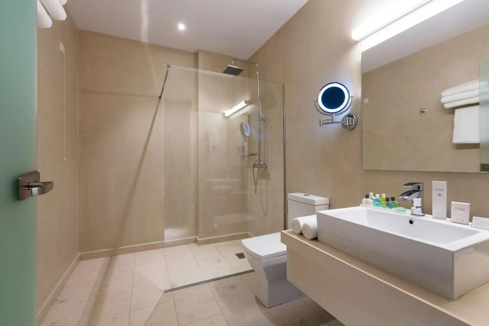 Zephyros Hotel