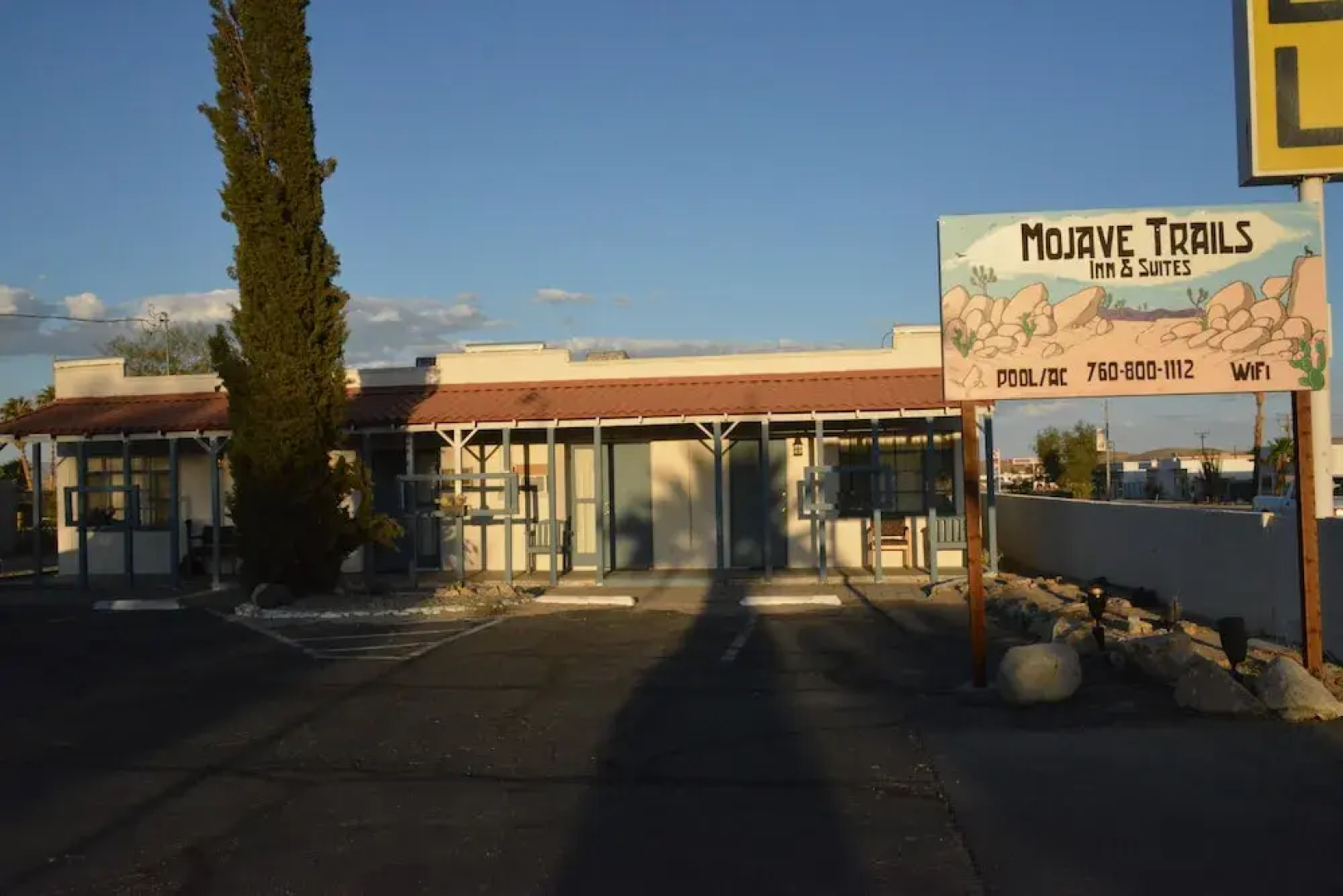 Mojave Trails Inn and Suites