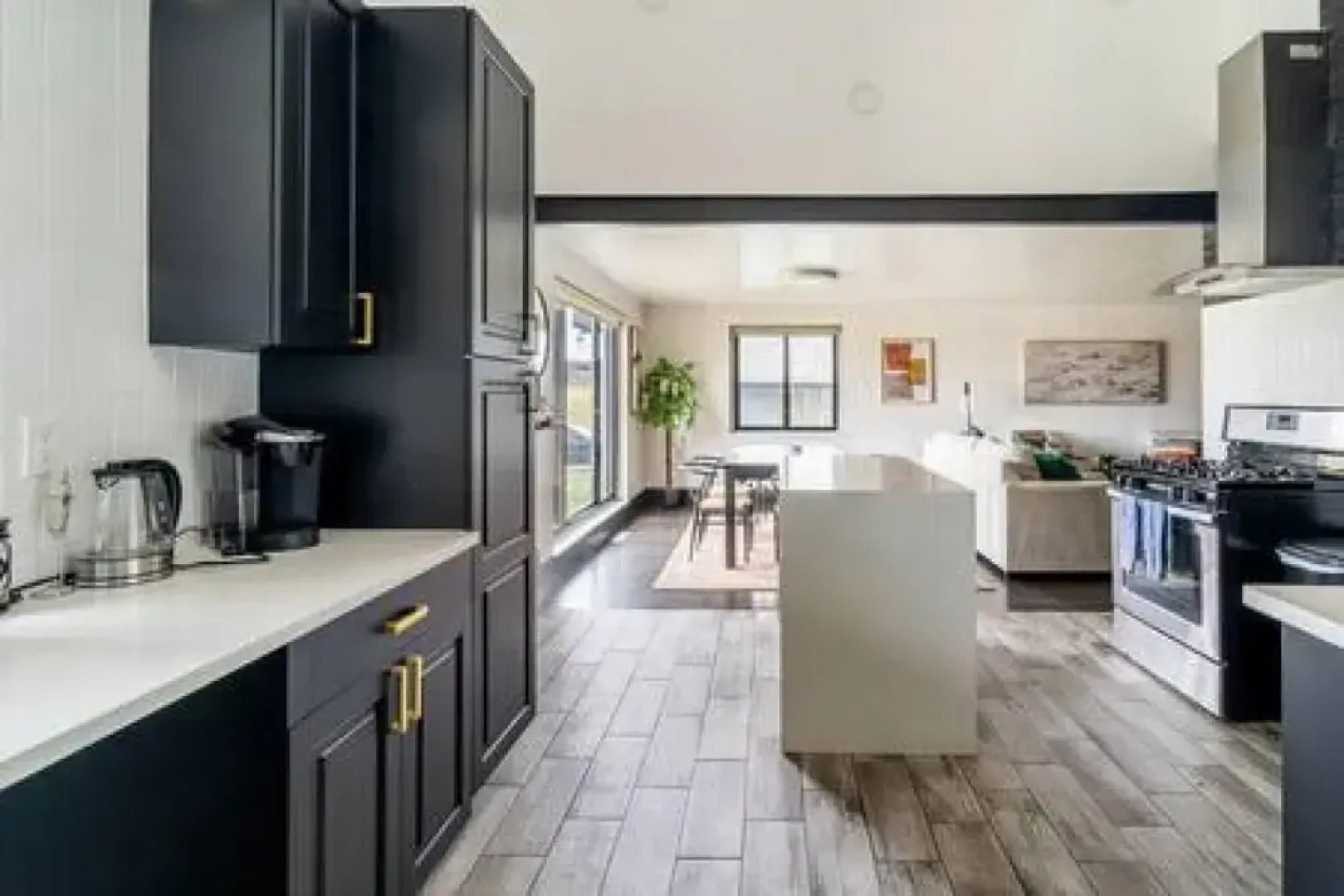 Retreat in Vibrant Westminster 4BR Hot Tub