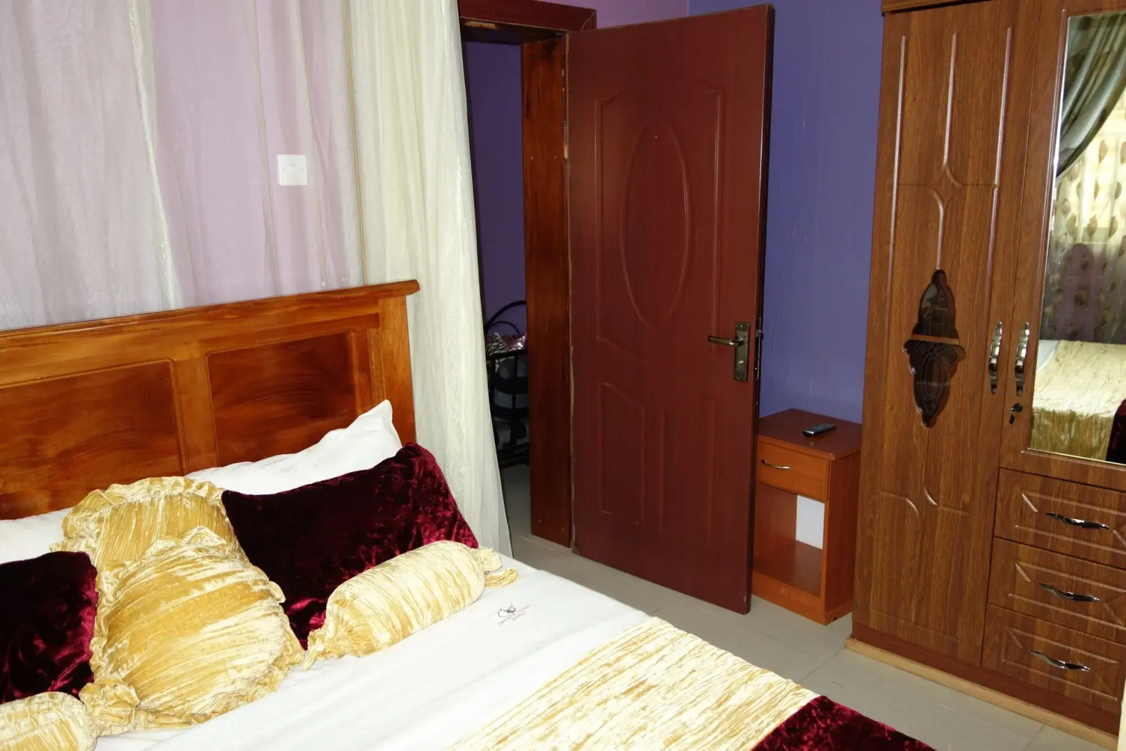 Impala Suites Hotel
