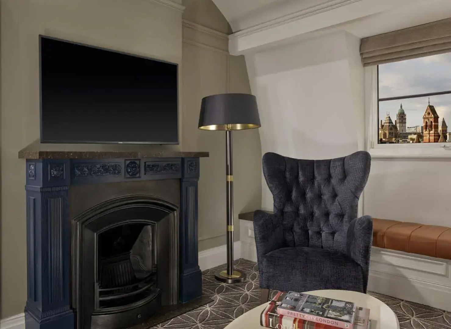 100 Queen's Gate Hotel London Kensington, Curio Collection by Hilton