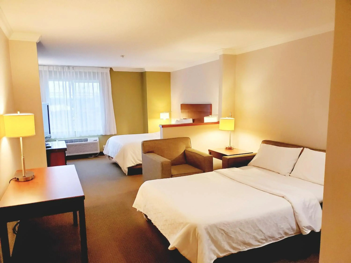 Holiday Inn Express Hotel & Suites Portland-NW Downtown by IHG