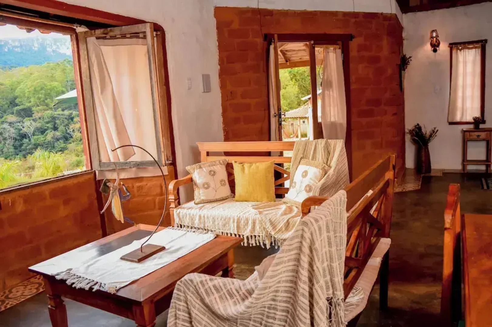 Serra a vista chalés