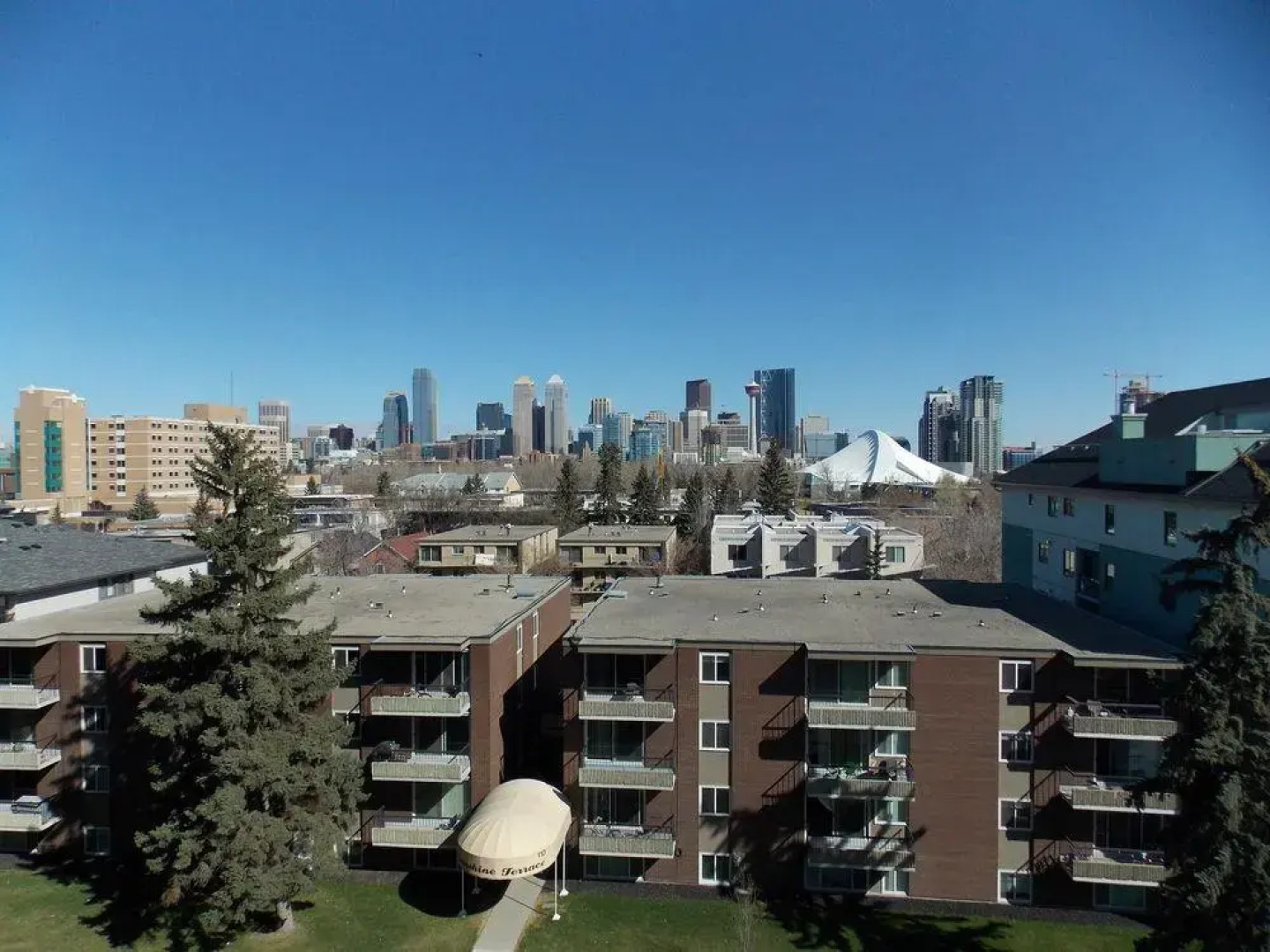 FastLane Suites Rouleau North