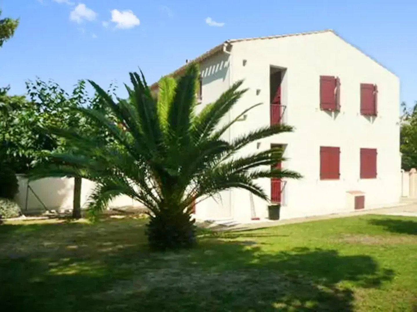 Apartment With 2 Bedrooms in Saint-cyr-sur-mer, With Enclosed Garden a