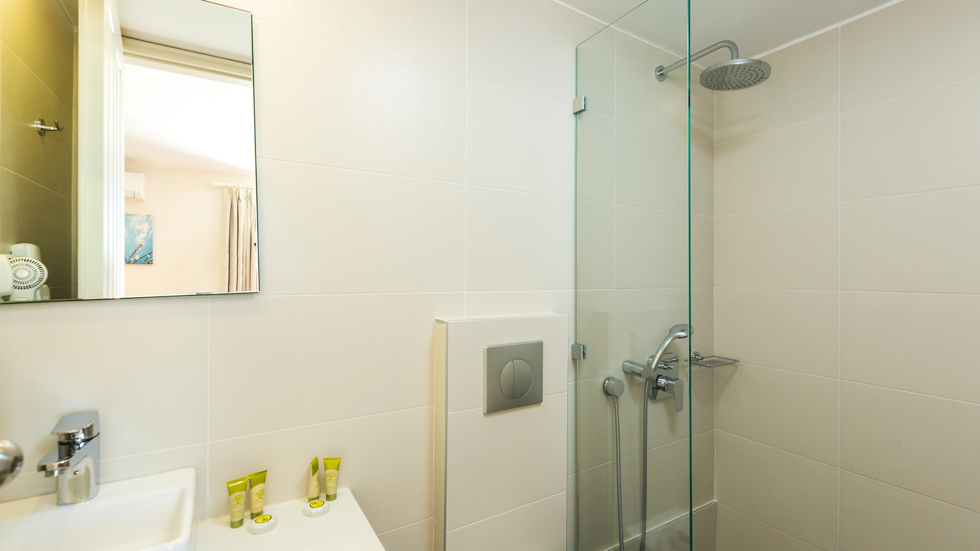 Trefon Hotel Apartments and Suites