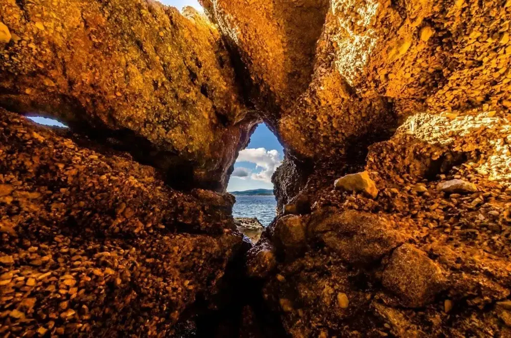 Villa Sea Edge - Three Bedroom Villa With Sea View and Private Beach ID Direct Booker 3478