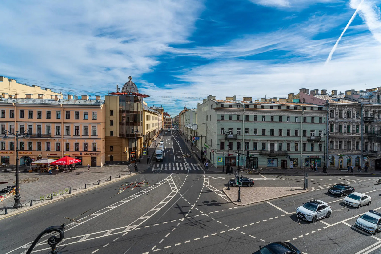 D Apartments (Д Апартменс) на Невском проспекте 91