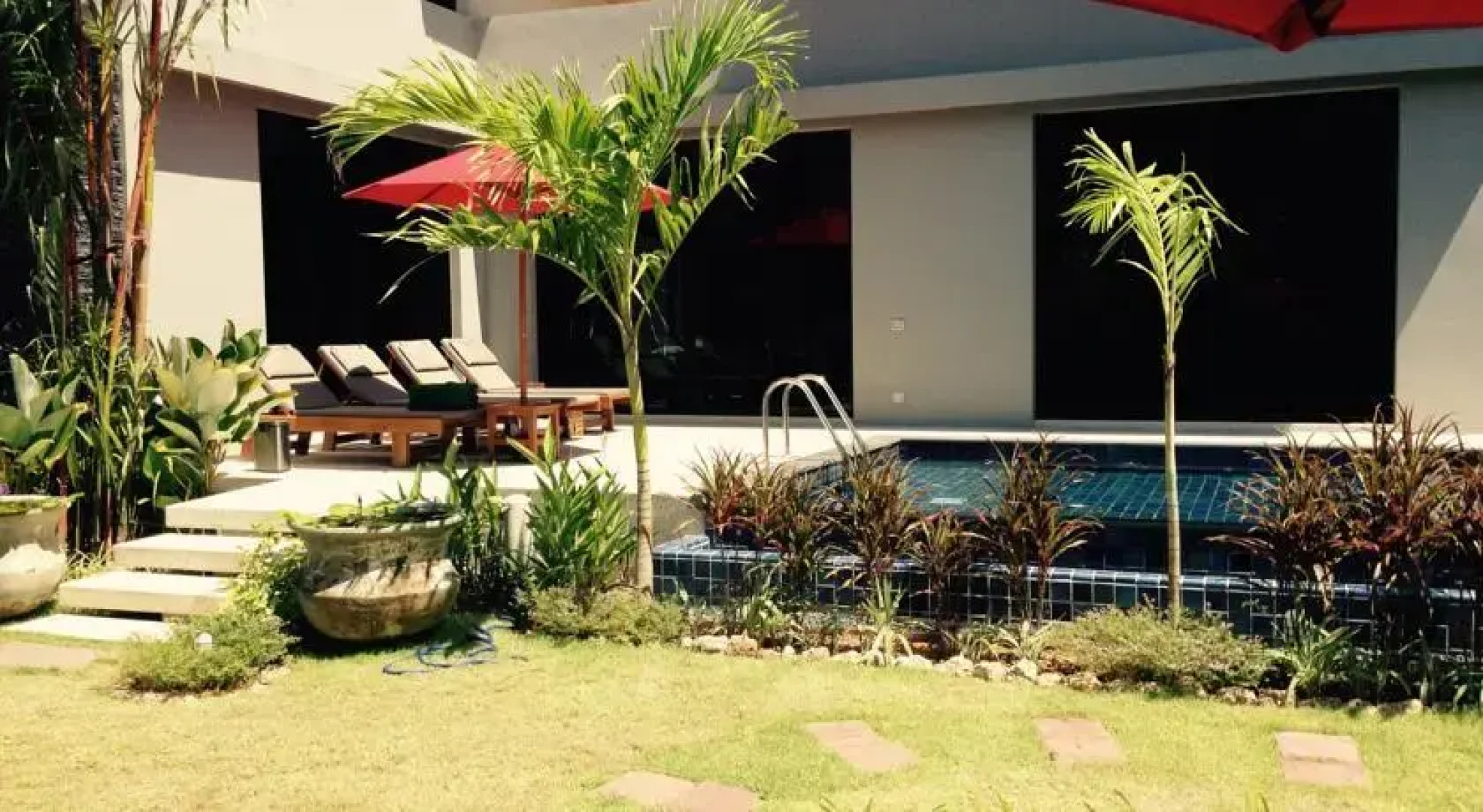 Baan Buah Pool Villa Nai Harn