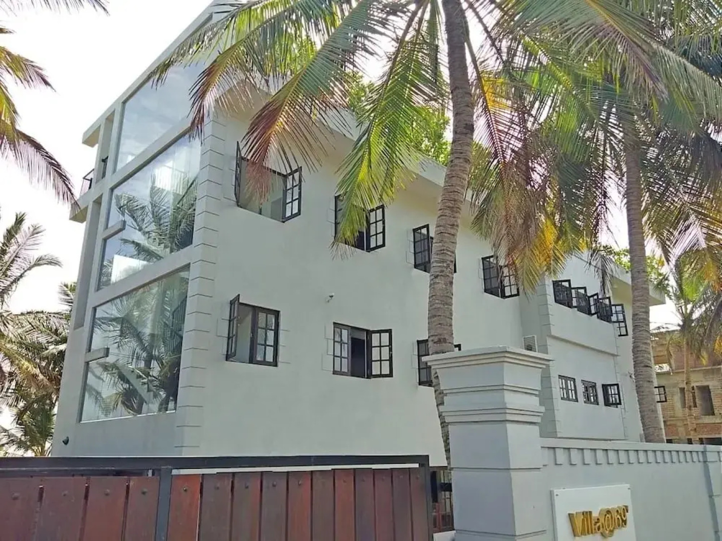 South Beach Villa 69