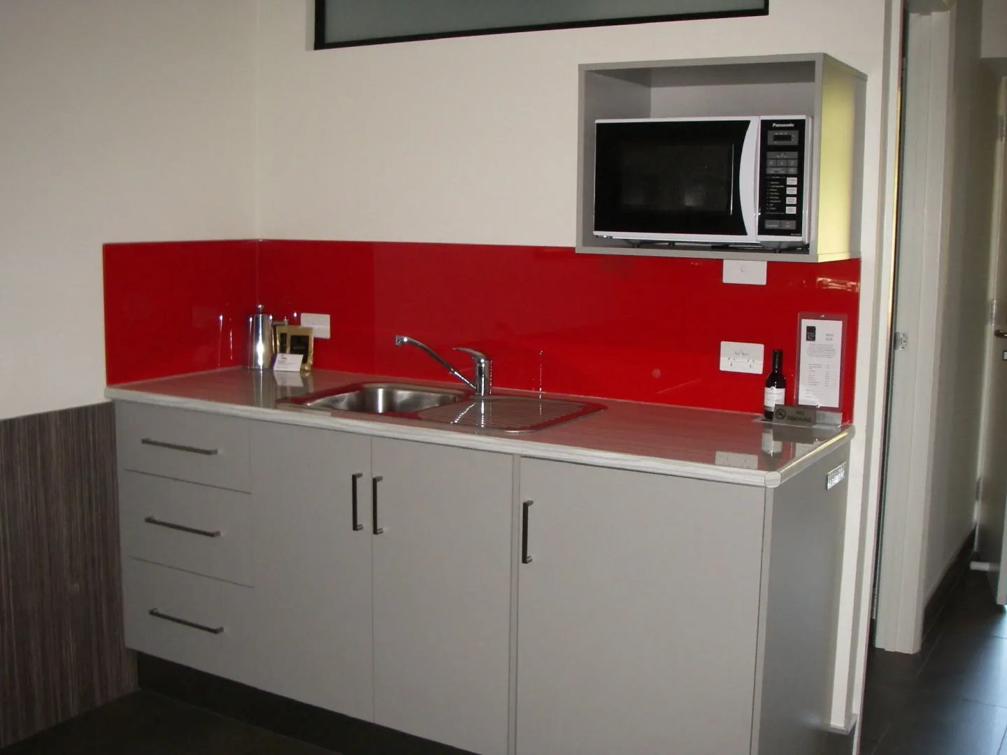 429 Apartments and Suites