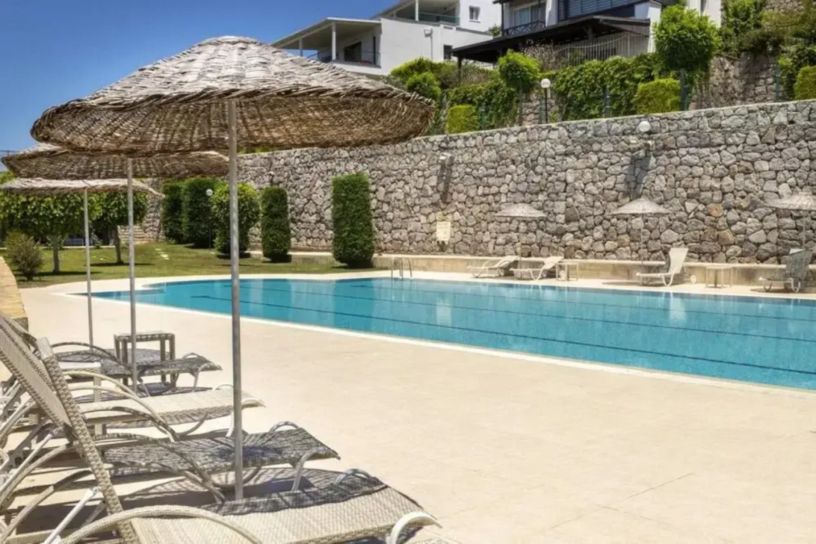 Cozy Flat With Sea View and Shared Pool in Bodrum