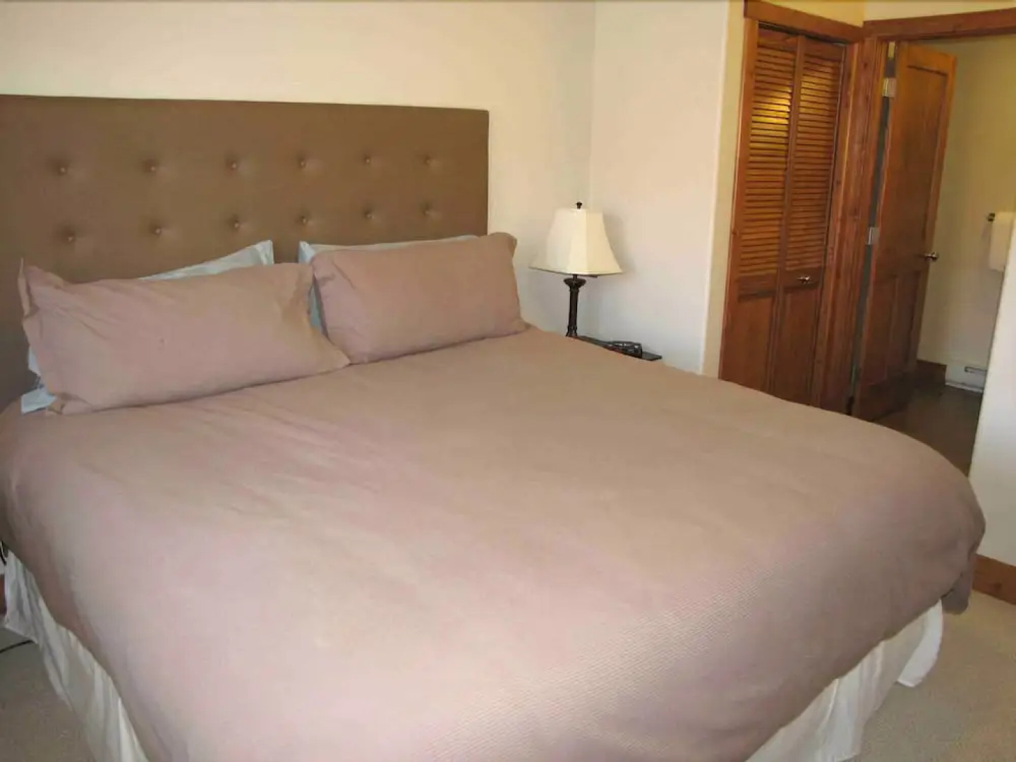 Willow Vistas - 2 Bedroom Luxury Condo with Hot Tub