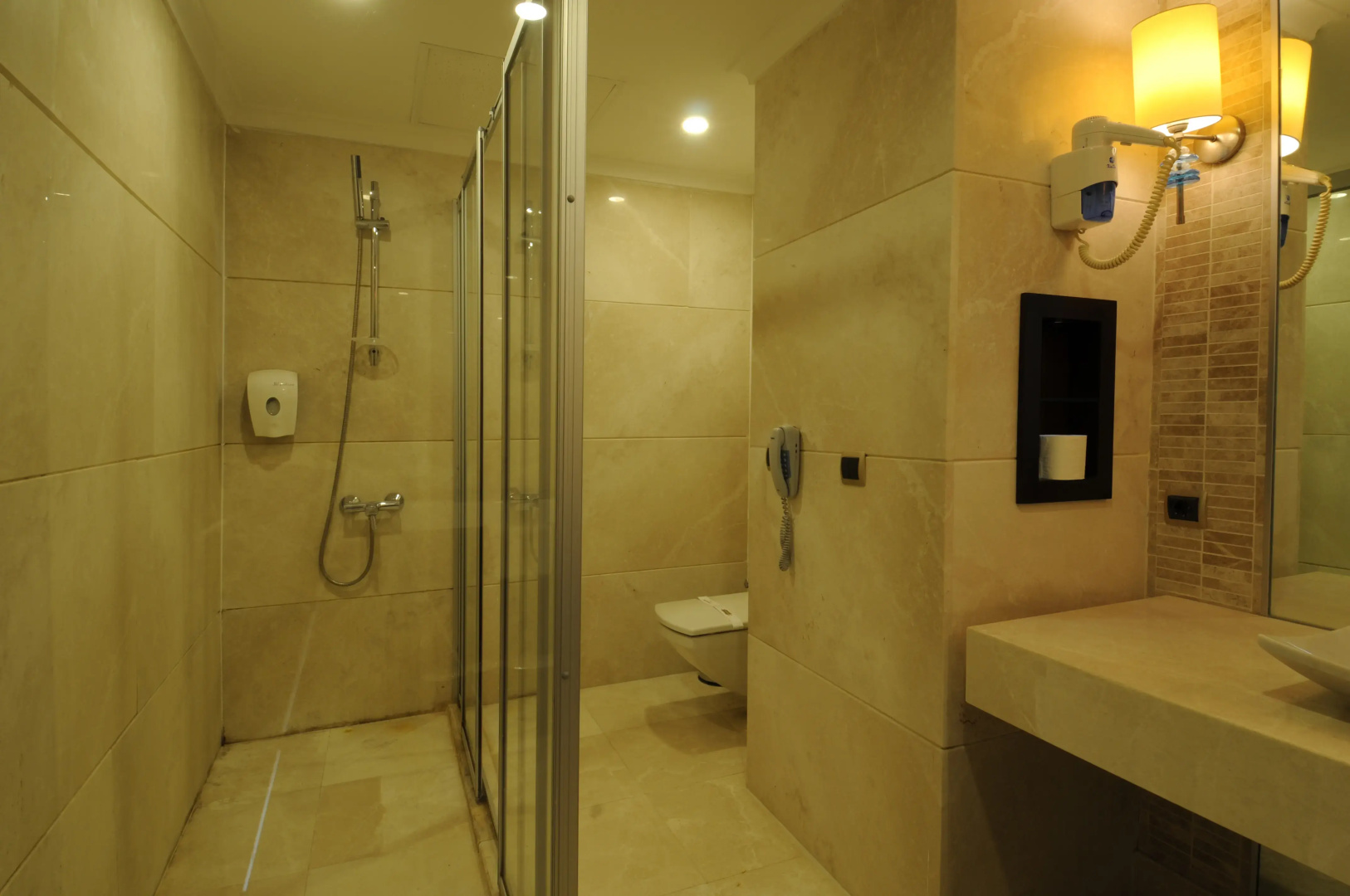 Goldcity Hotel