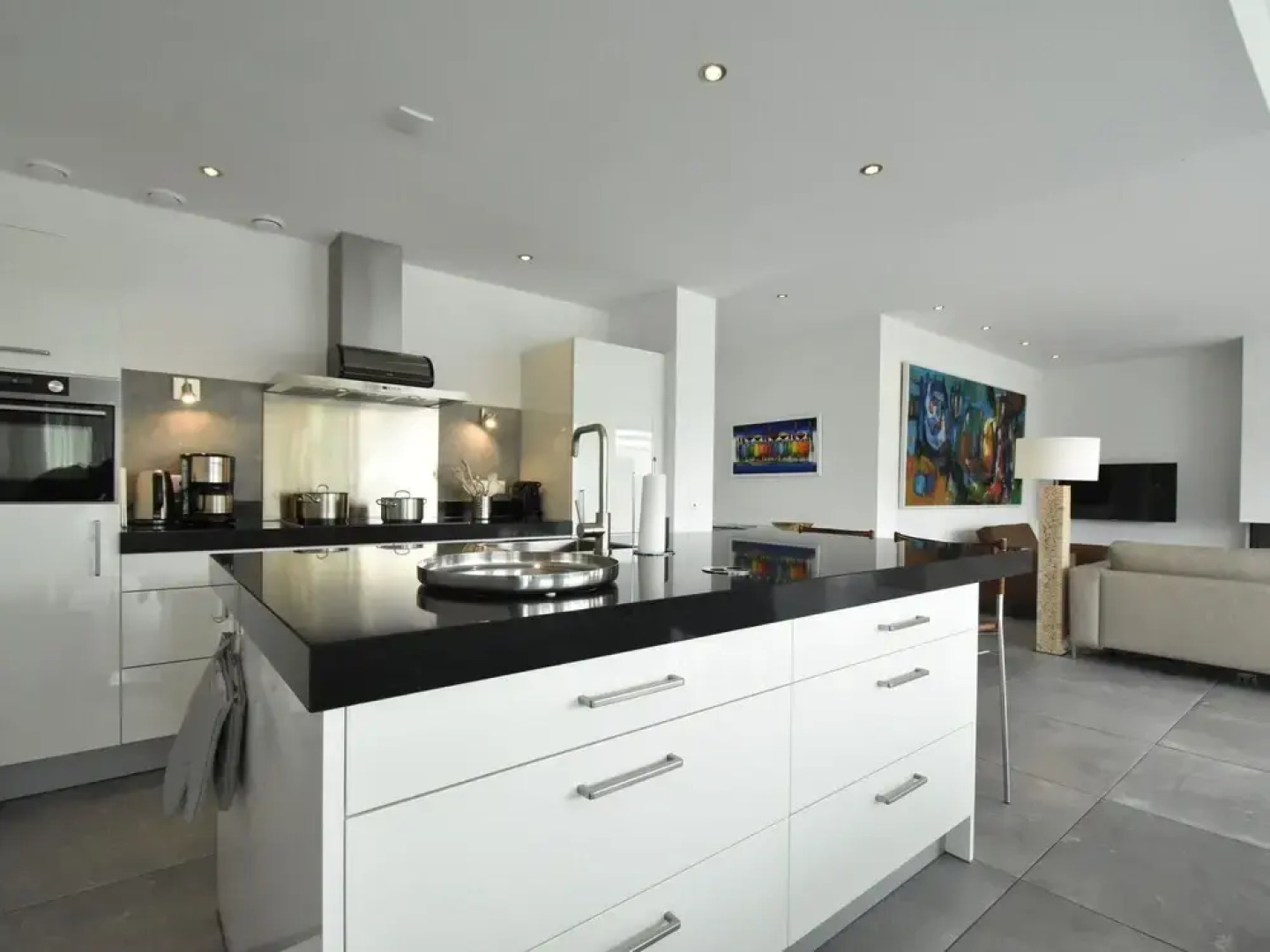 Modern Villa with Hot Tub & Sauna in Harderwijk Flevoland