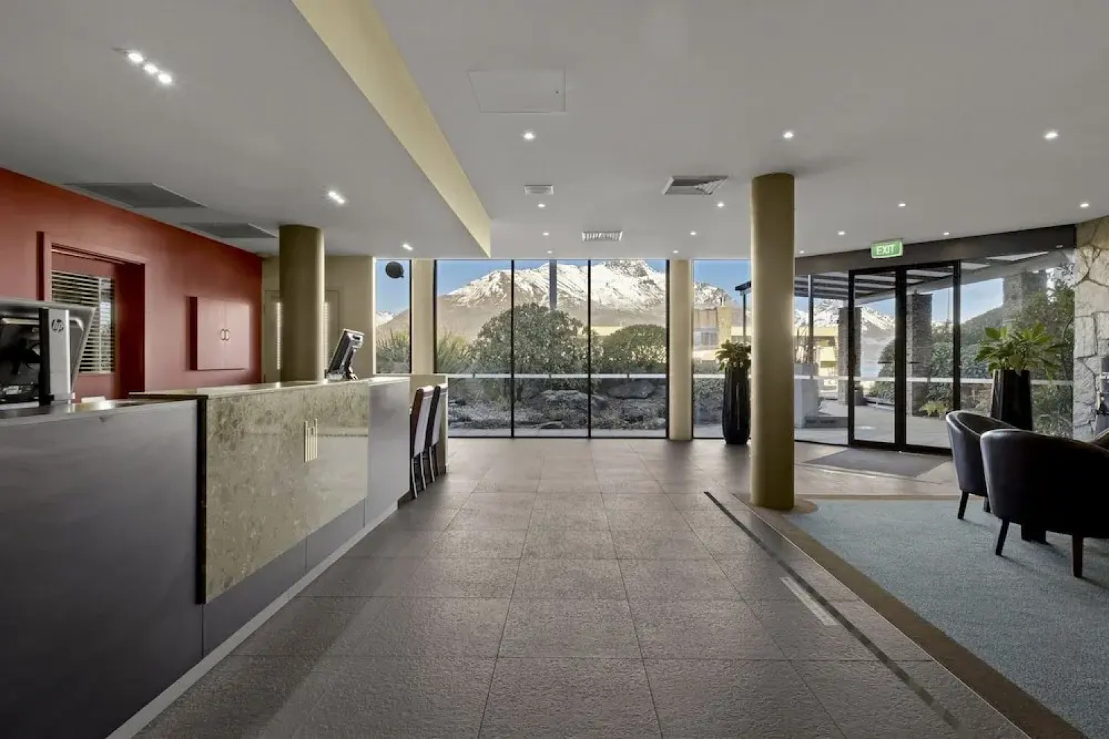 Copthorne Hotel & Apartments Queenstown Lakeview
